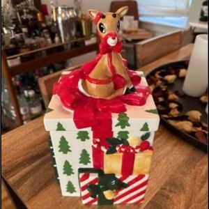 Lenox Reindeer Christmas cookie jar